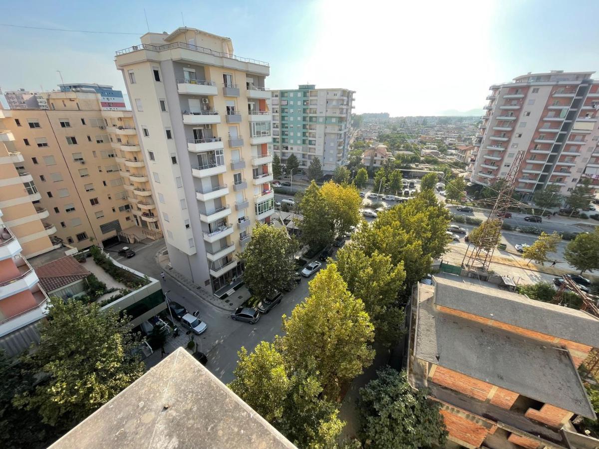 Venus - Cozy Apt With Terrace فلورا المظهر الخارجي الصورة