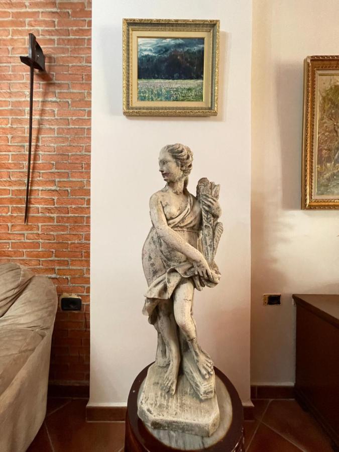 Venus - Cozy Apt With Terrace فلورا المظهر الخارجي الصورة
