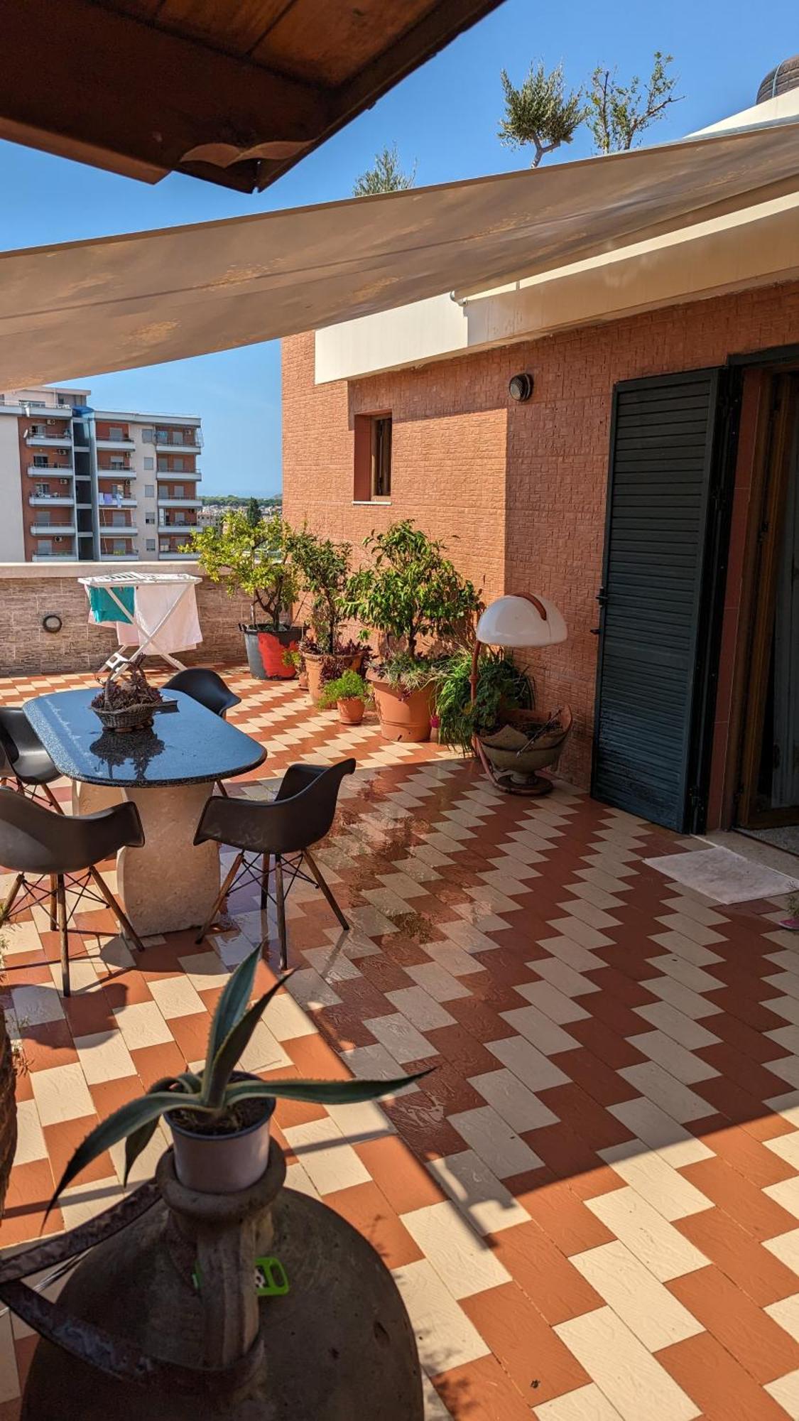 Venus - Cozy Apt With Terrace فلورا المظهر الخارجي الصورة