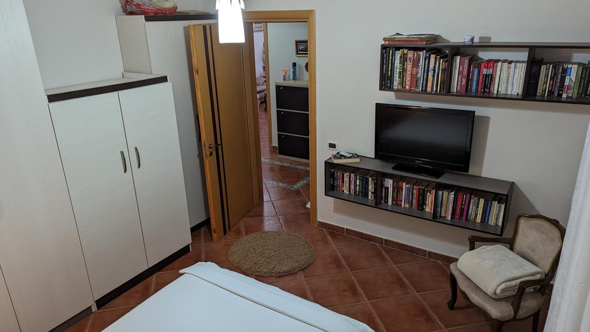 Venus - Cozy Apt With Terrace فلورا المظهر الخارجي الصورة