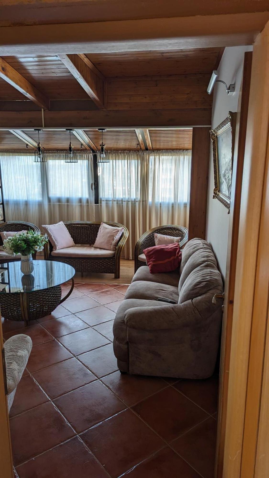 Venus - Cozy Apt With Terrace فلورا المظهر الخارجي الصورة